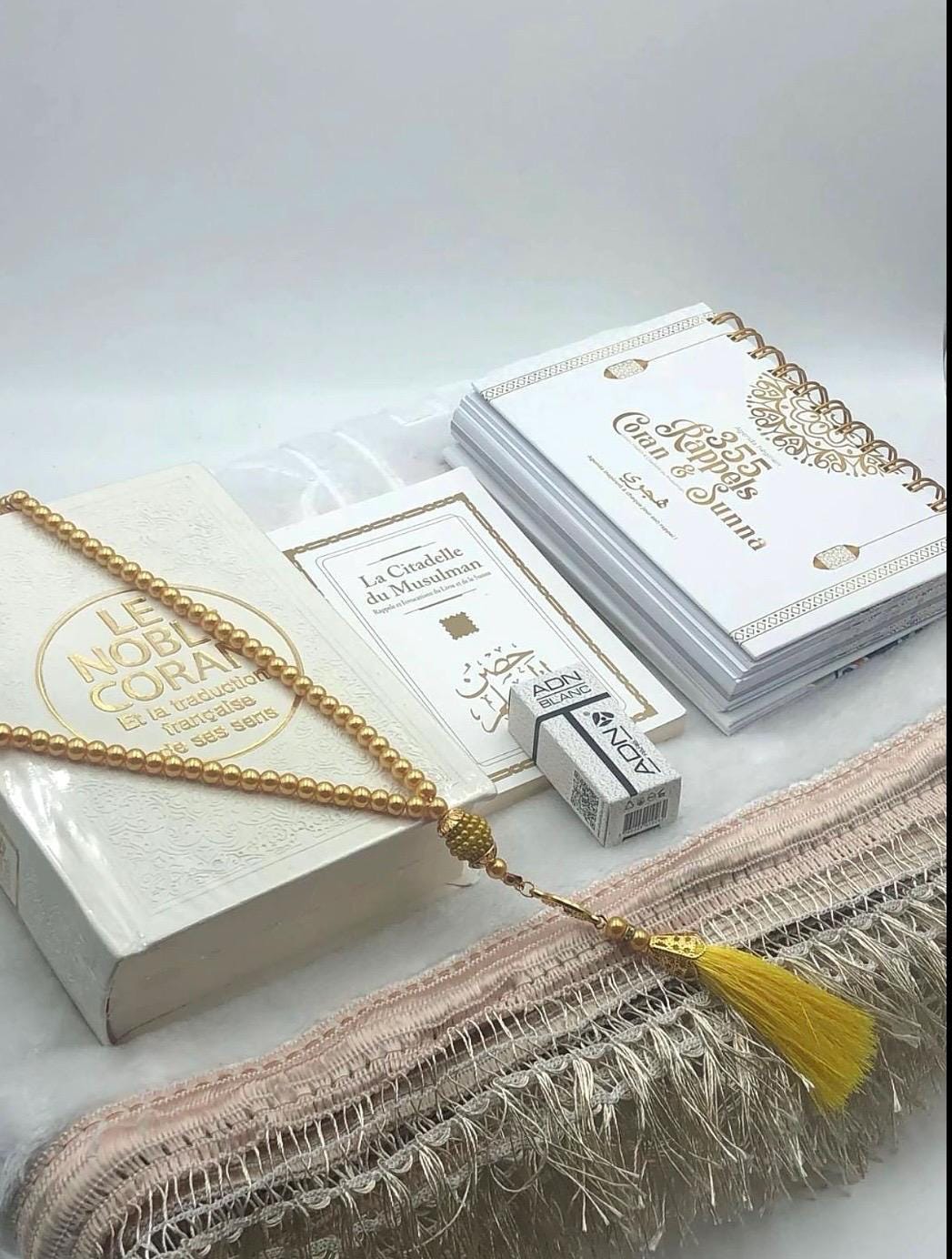 Coffret cadeau musulman personnalisé – Coran , tapis de prière personnalisé, tasbih – Cadeau islamique Eid, mariage, ramadan, conversion